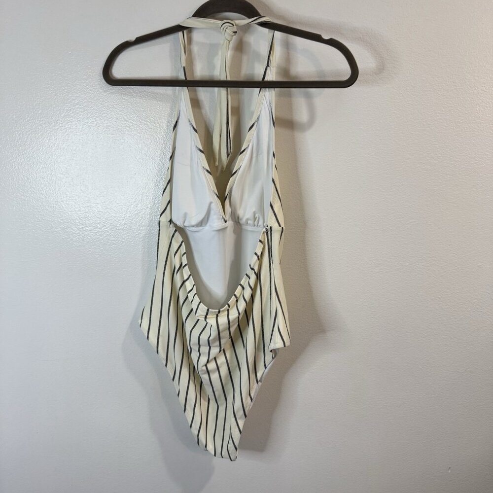 NWT Cupshe Swimsuit XXL / 2XL One Piece Alice Stripe Halter Cream Gray Padded - Picture 6 of 10